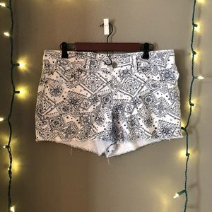 Faded-Glory Bandana Print Festival Shorts!